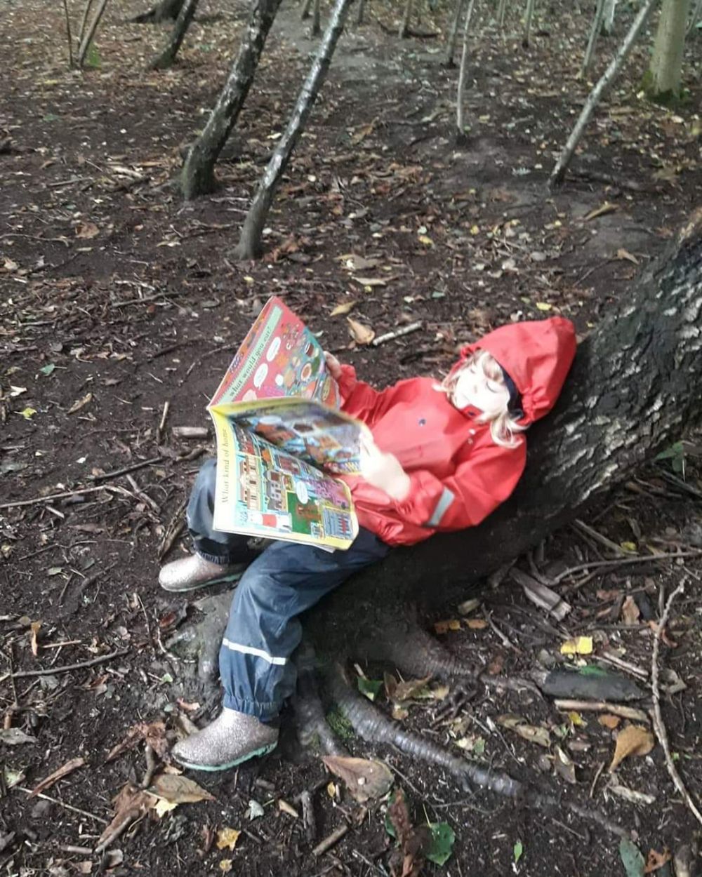 Chilling with a comic